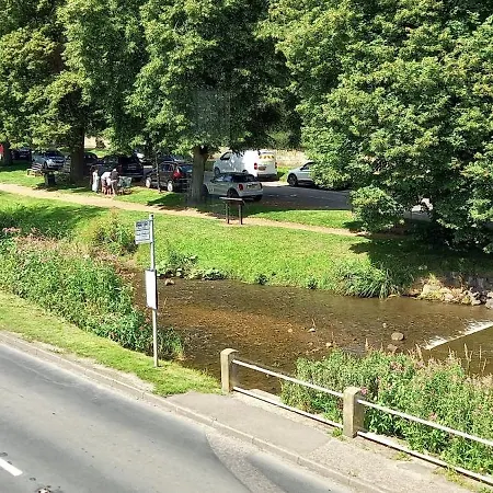 Han/Misafirhane The Buck